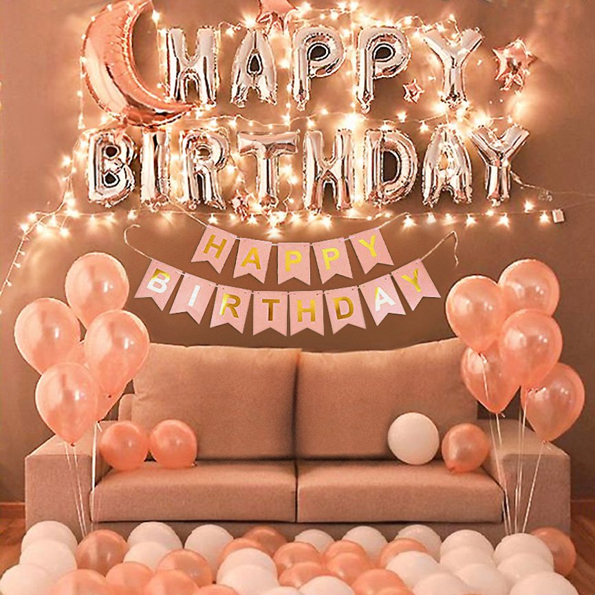 강아지의 생일 파티 파리스의 8번째의 해피 버스데이